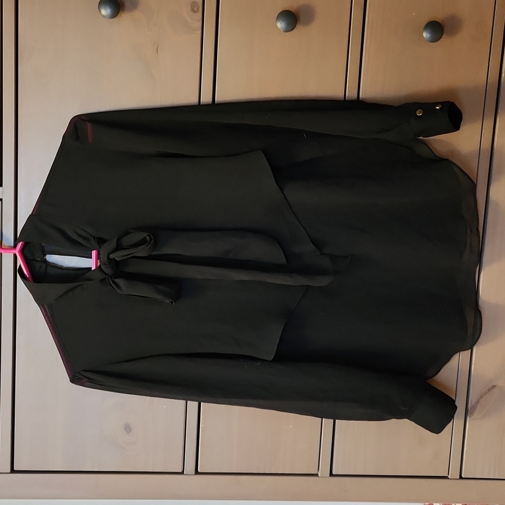 Forever 21 • kneck tie blouse | S